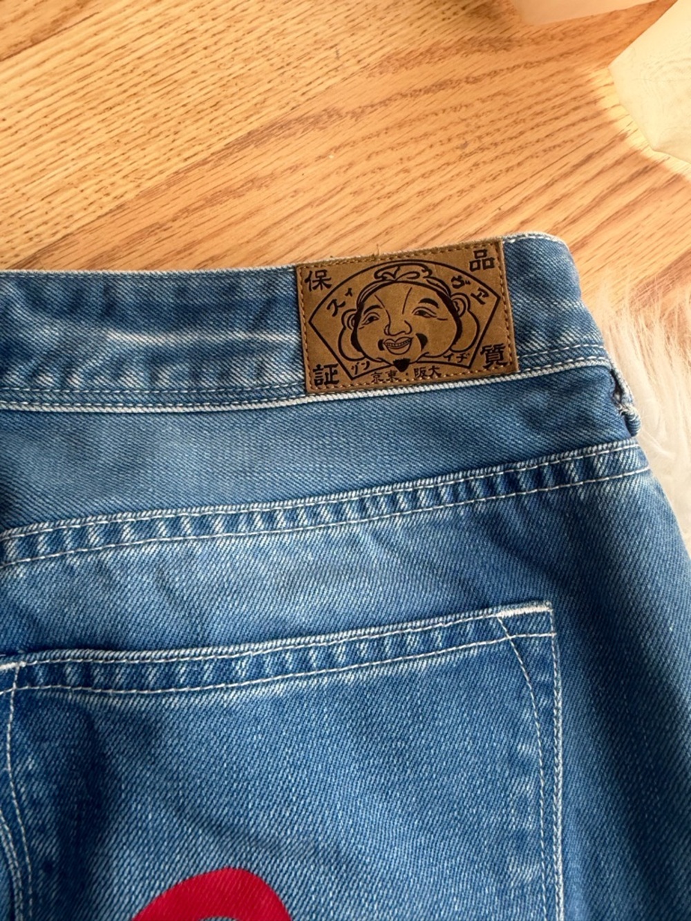 EVISU Graphic Patch Light Wash Jeans with Red Accents - Picture 4 of 4